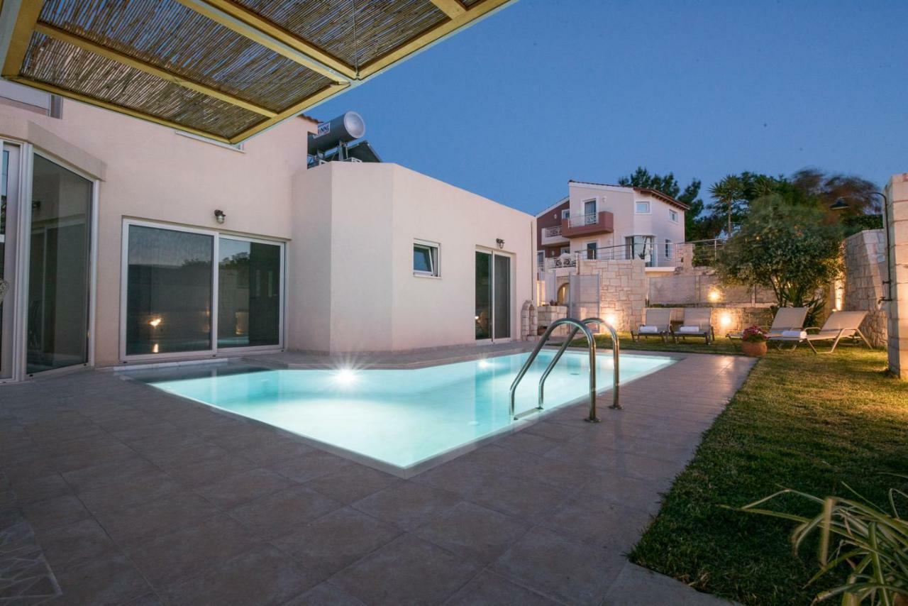 Pantanassa Villa Thalia Agia Marina  Exterior photo