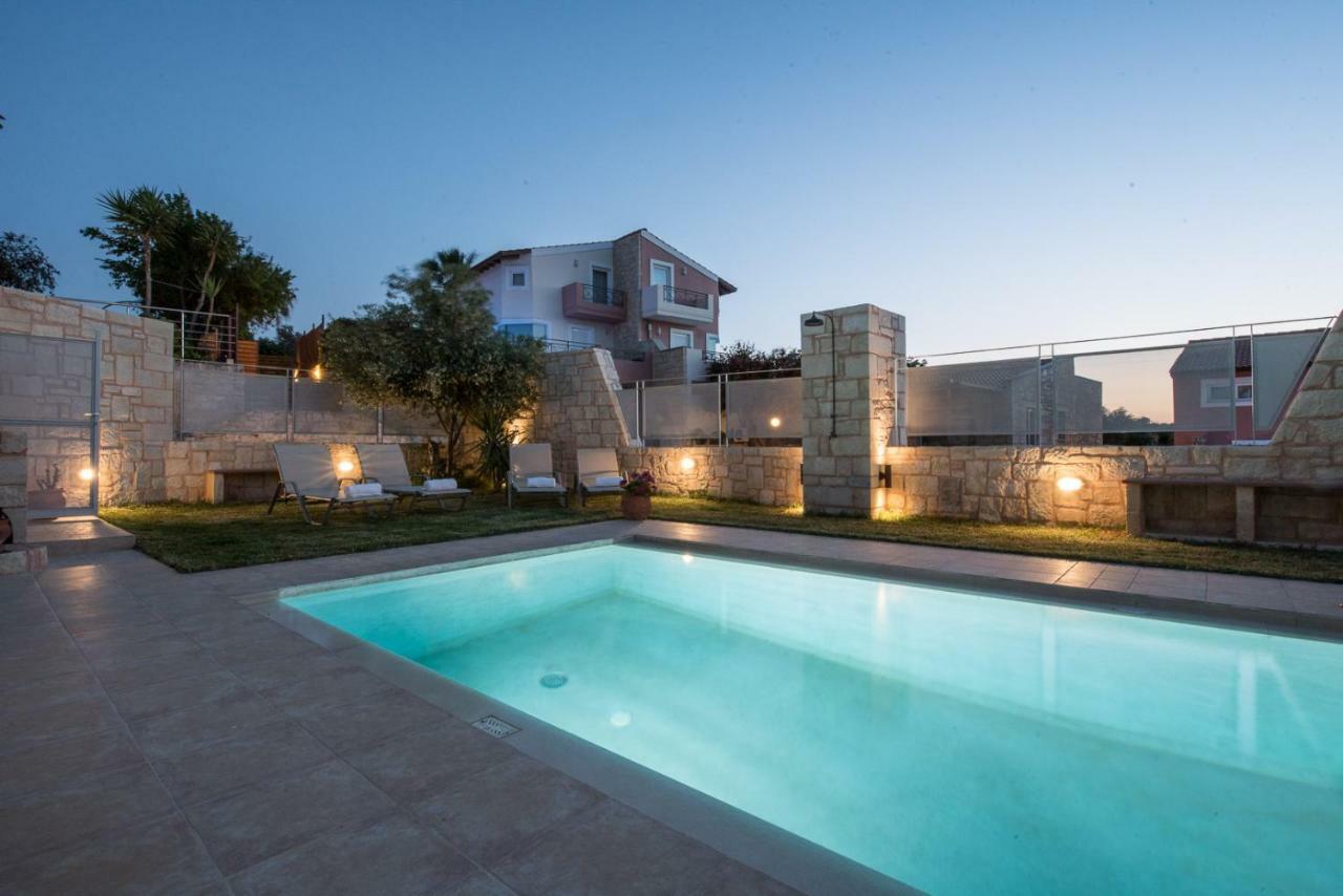 Pantanassa Villa Thalia Agia Marina  Exterior photo
